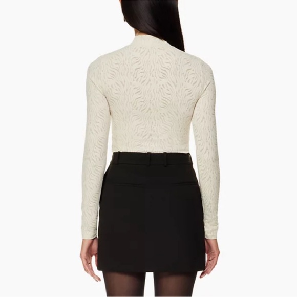 Aritzia Babaton Shapelace Mockneck Long Sleeve Cream Cropped Blouse - Picture 12 of 13